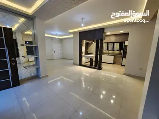  1 شقة أرضية فارغة للإيجار في الصويفية - ref: 14414