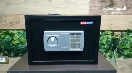  7 قاصات مكتبية للبيع في الأردن خزنات للشركات المكاتب خزنة أموال حجم كبير خزانة فنادق موديل RT 50 لون
