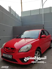  1 من لديه طوص جنطات سيارة هونداي فيرنا نيو 2011 يريد بيعها .