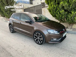  3 بولو اتوماتيك انتاج 2016.مطور 1200تيربو. جنط مغنسيوم 17. تامين وترخيص سنة. شاشة تتش. كشافات. غمازات