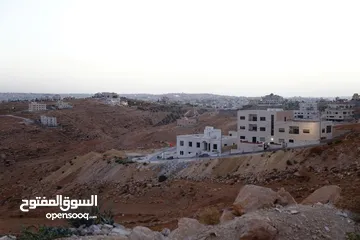 4 زينات الربوع / المكمان قطعه ارض مميزه للبيع بسعر مغري جدا