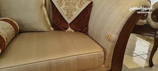 3 طقم كنب ضيوف فاخر للبيع