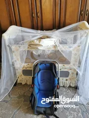  3 تخت بيبي للبيع مع كارسيت