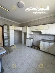  9 شقة طابقية - ام أذينة - 3نوم - 220م - مطلة - قريبة من الخدمات العامة