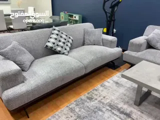  7 طقم كنب راقي من هوم سنتر مع طاولتان  Fancy sofa set from home center with two tables