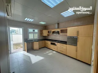  8 فلل (كمباوند) مميزه للايجار في بوشر المنى - Villas (Gated Community) For rent in Bousher AL Muna