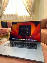  4 MacBook Pro 16" 2023