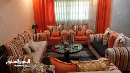  1 طقم كنب عشر مقاعد تفصيل بحاله ممتازه
