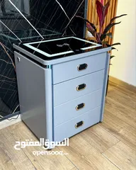  2 الكوميدينا الذكية مع الخزنة تصميم عصري  وظائف ذكية  أمان عالي مصنوعة من أجود أنواع الخشب سماعات عالي