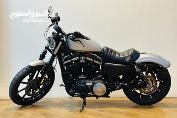  1 Harley Davidson 883 Iron Sportster