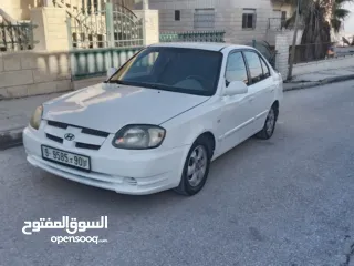  1 هونداي فيرنا يد الأول