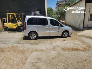  1 بيجو بارتنر