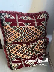  2 Pillows for Arabic sofa ... مخدات المجلس العربي