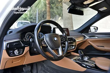  10 بي ام دبليو الفئة الخامسة بلج ان هايبرد 2019 BMW 530e Plug In Hybrid