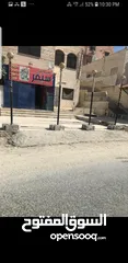  2 شقه البيت في جبل طارق شارع الرجيم جنوب اكاديمية الوطن العربي مكونه من غرفتين وصالون كبير وحمامين