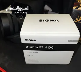  2 عدسة Prime Sigma 30 mm F1.4 DC بكرتونها نظيفة 100%