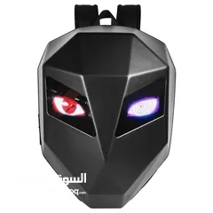  5 حقيبة ظهر ذكية كاربون فايبر  الخاصة LED Pixel تسمح لك بتخصيص تصميمها اثناء تنقل  ( CRELANDER)