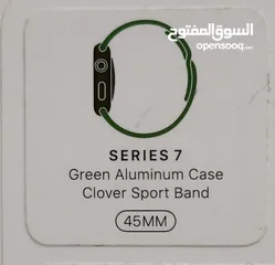  4 Apple Watch Series 7 Green Aluminium Case clover Sport Band