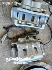  3 قطع سوزوكي xl7  من موديل 2007 لي 8 و 9  الاصلية  يباني
