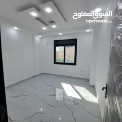  18 شقق فخمه للبيع