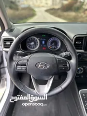  11 Hyundai_venu 2021