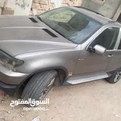  2 BMW x5سيارة للبيع