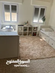  8 شقه للبيع في اربد الحي الشرقي قرب دوار الدره وقريب من جميع الخدمات
