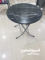  9 طاولات متعددة شبه جديدة Tables foldable like new