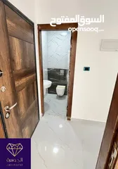  14 شقة طابق ثالث سكني استثماري لم تسكن لقطه وبسعر مغري جداا عرض خاص ع اخر شقة أرقى مناطق الجاردنز