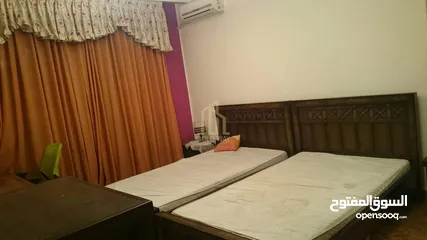  6 في أرقى مناطق الشميساني تملك شقة تسويه 307م مع حديقة 300م بسعر مميز / ref 9504