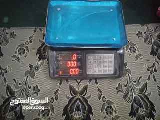  1 ميزان الكتروني عرطه ابو 30كيلوا يوزن واحد جرام