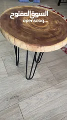  3 طاولة دائرية ( من خشب شجرة الشريش ) اللون فالحقيقة اقوى / يمكن استعمالها للزينه او للاغراض الشخصية