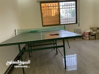  4 طاولة تنس بحالة ممتازة للبيع بسعر مميز
