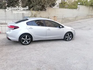  13 كيا K3 /ماتور 1600 / فحص نخب /اتوماتيك / سولار / اقتصاديه جدا غنيه عن التعريف