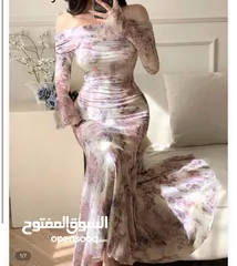  1 فستان off shoulder طويل بنقشة الورد ، لايكرا بارد قماشة بتجنن وعليه خصم خرافي