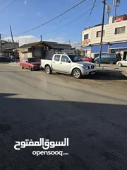  3 نيسان نافارا