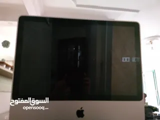 1 للبيع شاشه ابل موديل 2009 32جيجا و3رام