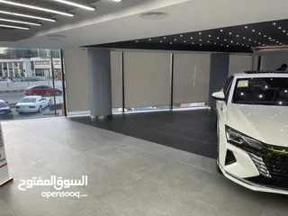  14 تفصيل و تركيب و صيانة جميع انواع ستائر الزيبرا التركية و اللنن و الرولو و جميع انواع الستائر القماش