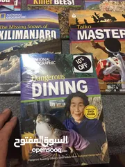  5 يتوفر مجموعه من مجلات NATIONAL GEOGRAPHIC  لغة انجليزية قطع صغير 15*20سم كل 3 ب دينار