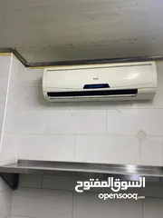  6 عدة مطعم شاورما وسناكات بحالة ممتازة للبيع