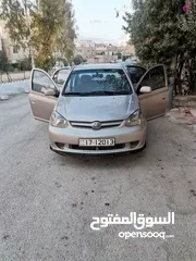  1 تويوتا اكو ( يارس) موديل 2005 بحال الوكالة اتومتيك للبيع اوللبدل على أقل سعر