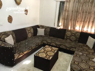  2 طقم L مع بفتين وملحقاتهاا للبيع بسعر مغرريي