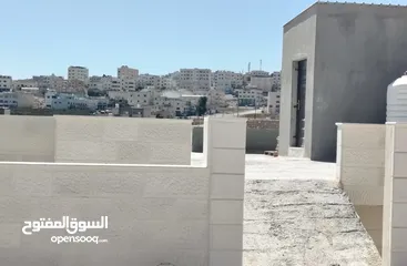  12 بيت مستقل للبيع