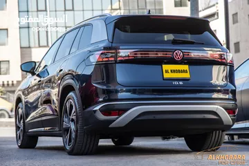  3 Volkswagen ID6 Crozz Pro 2022 VIP