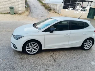  12 سيت ابيزا للبيع موديل 2022 SEAT lbizaFR بحالة الوكالة دهان شركة عداد قليل