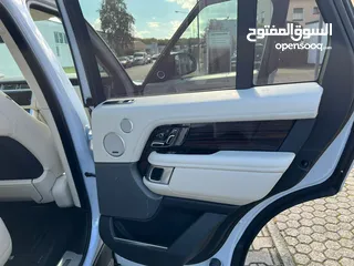  12 لاند روفر فوج 2021 ‏Range Rover Vougue Autobiography Black