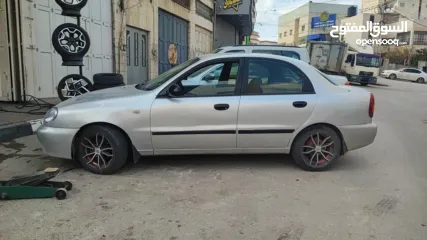  4 دايو لانوس 2002 اوتوماتيك بحالة ممتازة