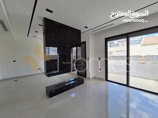  3 روف طابقي مع ترس للبيع في عبدون بمساحة اجمالية 450م
