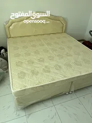  1 سرير مزدوج مع المرتبه للبيع استعمال اقل من شهر Bed used less than one month with    mattress Urgent