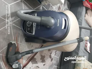  8 مكنسة كهربائية ماركة فيليبس 2200واط شغاله 100% محتاجه فقط عصا للهواز قوة شفط قويه Phillips vacuum